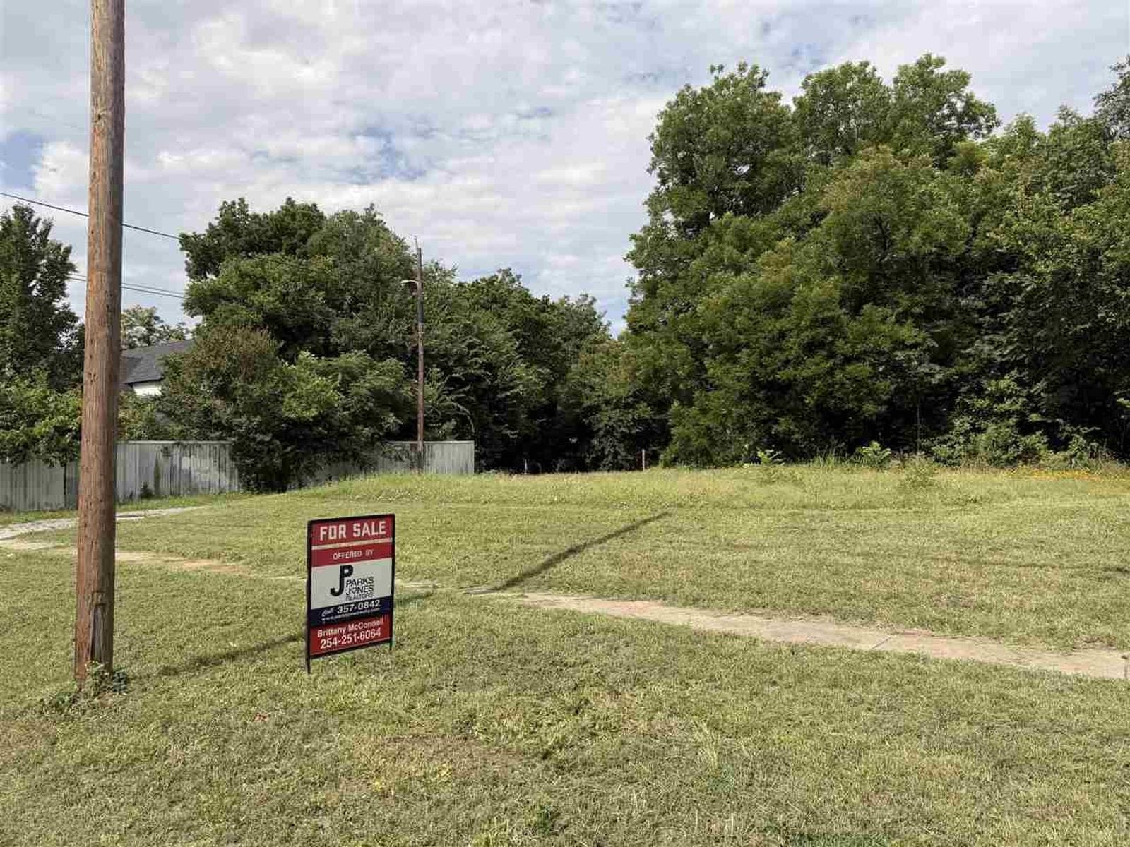 805 SW 5th St, Lawton, OK