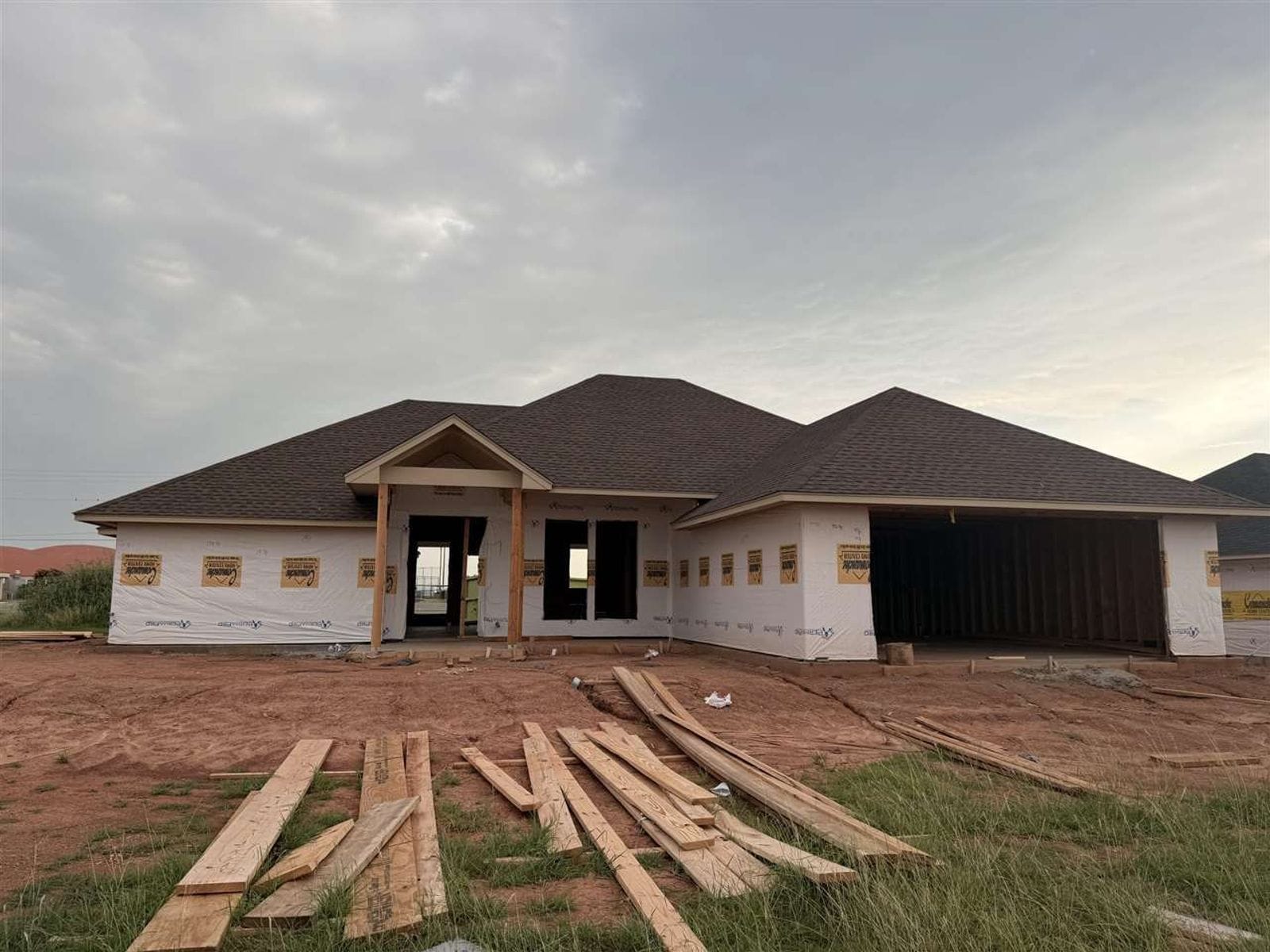 200 Meadowlark Ln, Geronimo, OK